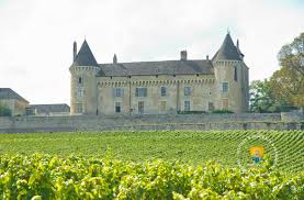 Chateau De Rully Le Chateau De Rully Est Dans La Commune De Rully Dans Le Departement De Saone Et Loire De La Regi Region Bourgogne Chateau Chateau France