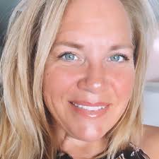 Sourdough bread storage and gifting ideas I store my sourdough bread in a  glass jar with a tight-fitting