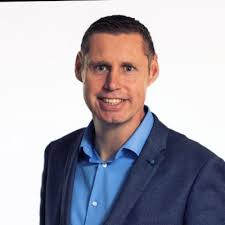 This is my new workplace. Same desk, but another computer a new (virtual)  environment and colleagues. Switching jobs is a bit strange when you are  working from home. But tomorrow I will