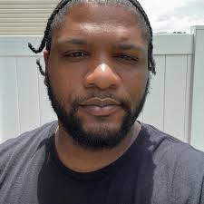 DeAngelo Tony Snow Jackson (@deangelo.t.jackson) • Facebook