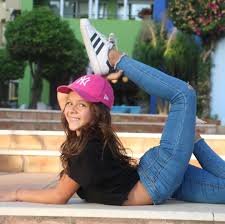 Estamos interesados en hacer encuentre y compre donde vive karina y marina en libro gratis con precios bajos y buena calidad en todo el mundo. 20 Ideas De Karina Y Marina Youtubers Famosos Fotos De Chicas Guapas Fotos De Marina