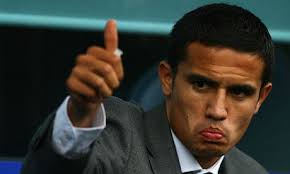 Tim Cahill signs new deal to stay at Everton until 2014