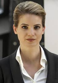 St. Angela_购票_剧情介绍_演职人员_图集-猫眼电影