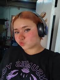 Veronica Berumen's Instagram, Twitter & Facebook