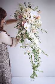Pin By Lemongrasswedding On Fresh Flower Waterfall Bouquet Elegant Bridal Bouquets Cascading Bridal Bouquets Cheap Wedding Bouquets