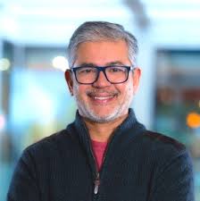 Today marks my 10 year Anniversay with Expedia Group. What have I done in  10 years? I have learned from the best, grown during challenges, and  occasionally ask for forgiveness when I