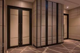 Fill the cracks with caulk or soundproofing sealant. 10 Different Types Of Soundproof Room Dividers Home Stratosphere