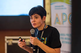 Astfel, va exista ministerul sănătății și ministerul muncii și protecției sociale, scrie unimedia.info. Medicul Epidemiolog Andreea Moldovan Este Primul Secretar De Stat Numit De Vlad Voiculescu La Ministerul SÄƒnÄƒtÄƒÈ›ii
