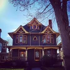 Colorful Old House In Old West End Toledo Ohio By Ravenslore On Instagram Victorian Mansions Paint Colors For Home Victorian Homes