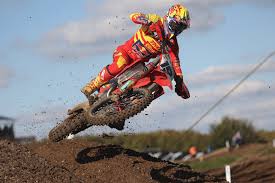 España roza el podio