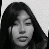 Paola Nina's Instagram, Twitter & Facebook