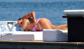 ustsuz yakalanan unlu isimler galeri unluler 05 kasim 2012 pazartesi