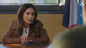 149,512 likes · 317 talking about this. The Ring With Black Samia Nassri Fabienne Carat In A More Beautiful Life Spotern