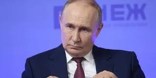 Brits should stock up to prepare for war, former Nato chief says