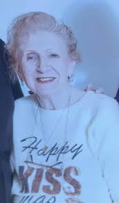 It is with the upmost of sadness that we want to let our Jason family  near,far and wide know of the passing of our wonderful Miss Joy. She passed  away peacefully surrounded