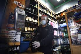Existe una ley seca especial para el período de elecciones, quedando prohibido la venta y/o consumo de bebidas alcohólicas desde doce horas antes de la apertura de los comicios y hasta tres horas luego del cierre. Ley Seca Para Elecciones Del 15 Y 16 De Mayo Revise El Horario En Que Se Prohibira La Venta Y Compra De Bebidas Alcoholicas El Mostrador