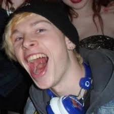 Harry Hammett (@TheHarryHammett)