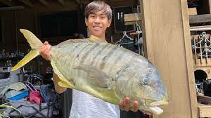 Almost a New State Record 17lb PaoPao/Golden trevally! - YouTube