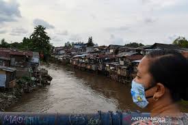 Galangan kapal adalah sebuah tempat yang dirancang untuk memperbaiki dan membuat kapal. Indef Nilai Pemotongan Gaji Untuk Zakat Mampu Kendalikan Kemiskinan Antara News