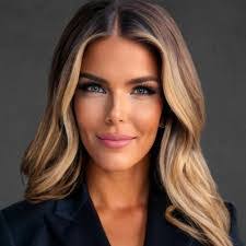 Becky Scarborough's Instagram, Twitter & Facebook