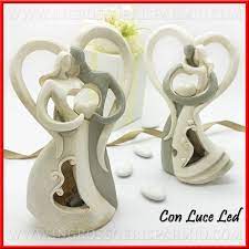 Statue Sposi E Cuore In Resina Con Led Catalogo Nozze 2020 Ingrosso E Risparmio Bomboniere Nozze Anniversario