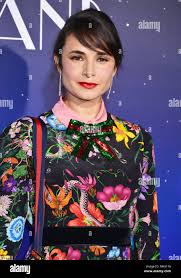 Mia fashion hi-res stock photography and images - Page 17 - Alamy