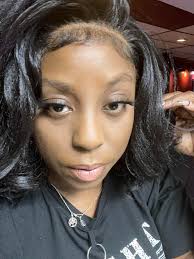 Lace where??😩😍😍 Ouuuu this is clean and love the dramatic baby  hairs🤍🤍🙌🏾🔥