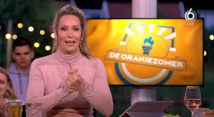 Zeker niet bij mannen die gek zijn op voetbal. H4o0oh1eh5io5m