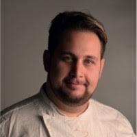 100+ perfiles de «Amato»