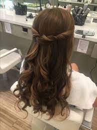 25 Elegant Hairstyles For Prom 2019 Number 16 Is Absolutely Stunning Page 49 Telorecipe212 Com Medium Hair Styles Hair Styles Prom Hairstyles For Long Hair