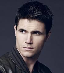 Cara Ho (carazoomob2020)