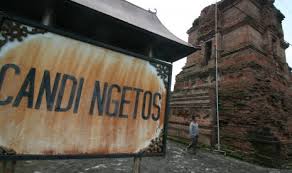 Karya sastra bercorak budha yang paling tersehohor adalah kitab sutasoma karangan mpu tantular dan diciptakan atas perintah dan raja majapahit pada saat itu. Alasan Majapahit Beralih Jadi Kerajaan Bercorak Islam Republika Online