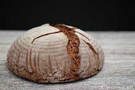 Karntner Bauernbrot Kraftiges Roggenmischbrot Mit Sauerteig Brotwein Brot Selber Backen Rezept Brot Backen Einfach Roggenmischbrot