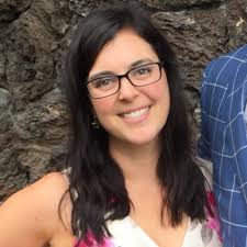 Angela Cahill's Instagram, Twitter & Facebook