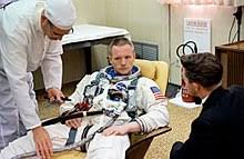 She also had caught pneumonia which deteriorated her health. Neil Armstrong Wikipedia