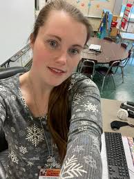 Looking hot in Atlanta with feathered hair