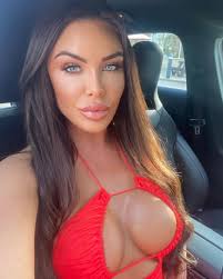 Laura Kay - Free sexy pics, galleries & more at Babepedia