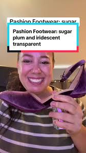 Pashion Footwear: Elegancia en color ciruela y transparente
