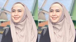 Oki setiana dewi dan ria ricis (kolase ig oki setiana dewi dan ria ricis) papa. Oki Setiana Dewi Akhirnya Buka Suara Diisukan Jadi Istri Ketiga Uje Akui Hubungan Sebenarnya Ini Tribun Jakarta