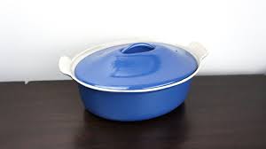 Vintage le creuset cast iron b dutch oven blue 2 quart france. Vintage Le Creuset Small Cocotte Oval Dutch Oven With Metal Etsy Enameled Cast Iron Enamelware Le Creuset Dutch Oven