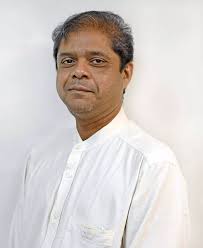 Modi slams Congress for 'spineless' stance