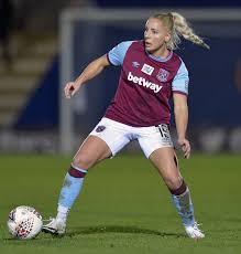 She previously played for the seattle reign , boston breakers , chicago red stars , and western new york flash in the nwsl, swiss club fc zürich frauen in the nationalliga a. Adriana Leon Leonadriana9 Twitter