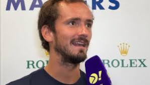 Craque do futebol, Rafael Moura disputa evento Mundial de Beach Tennis em  BH