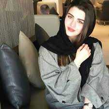 كانت الفاشينيستا الكويتية روان بن حسين، قد كشفت عن السبب الحقيقى لطلاقها المقريف، مشيرة إلى أن طليقها كان السبب فى إصابتها بفيروس الورم الحليمى البشرى hpv 16 بسبب خيانته المتكررة وعلاقته الجنسية المتعددة بفتيات الليل. Ø±ÙˆØ§Ù† Ø¨Ù† Ø­Ø³ÙŠÙ† ØªÙØ¶Ø­ Ø®Ø·ÙŠØ¨Ù‡Ø§ Ø§Ù„Ø³Ø§Ø¨Ù‚ Ø¨Ù‡Ø°Ù‡ Ø§Ù„ØµÙˆØ± Ù…Ø´Ø§Ù‡ÙŠØ±