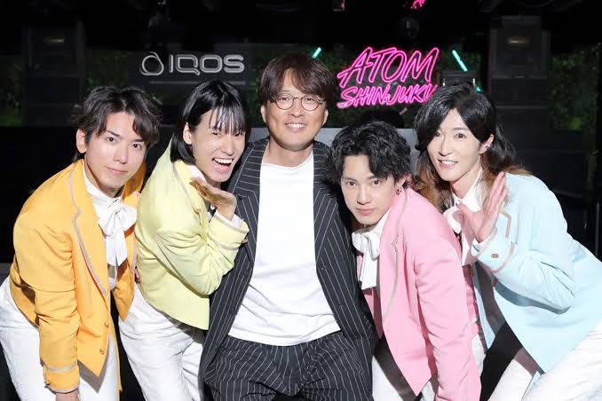 純烈・酒井一圭 大ブレイクの「モナキ」に「毎日60点でいい」と教える理由…メンバー4人が明かす「兄貴からの金言」 | 女性自身