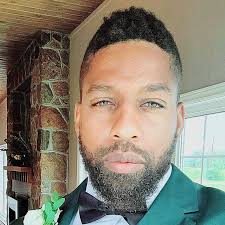 No biceps, no pecs, no abs. Yet she loves him anyway. The world was simple