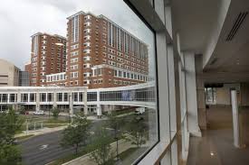 Please make all requests for food and medications 5 business days prior to needing them. Uk Healthcare Lexington Clinic Enter Partnership For Cancer Care Lexington Herald Leader