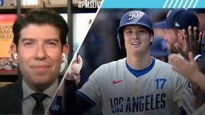 JuJu Watkins chats with Jayden Daniels during NCAA tournament