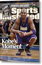 Los angeles lakers, portland maçı öncesi, helikopter kazasında hayatını kaybeden efsane oyuncusu kobe bryant ve kızı gigi için anma töreni düzenledi. Los Angeles Lakers Kobe Bryant 2009 Nba Finals Sports Illustrated Cover Metal Print By Sports Illustrated