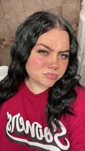 Allison Harriman's Instagram, Twitter & Facebook